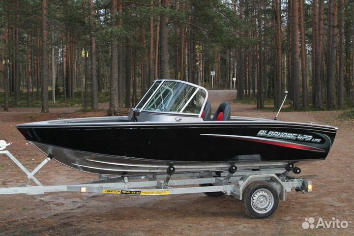 Моторная лодка Albakore 470 fish Lite