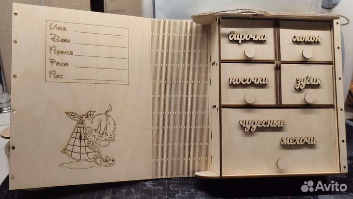 Деревянная шкатулка