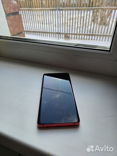 Samsung Galaxy S10, 8/128 ГБ
