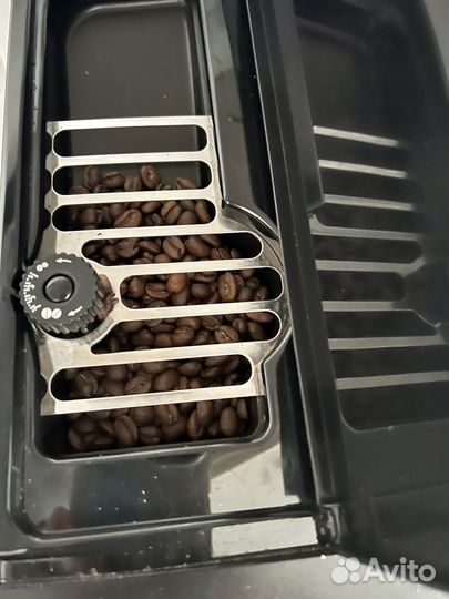 Кофемашина delonghi magnifica