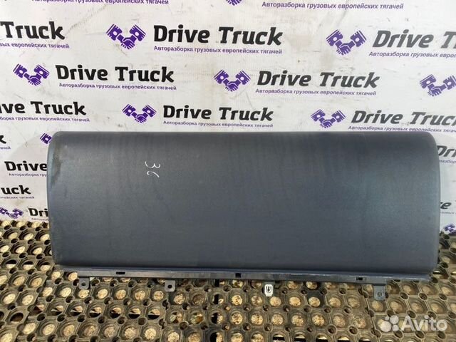 Накладка в салоне (боковая) Renault Magnum DXI13