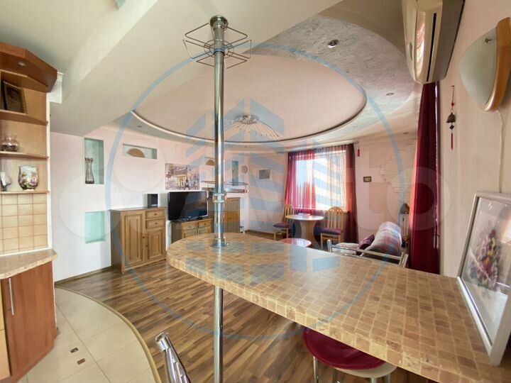 2-к. квартира, 68 м², 5/5 эт.