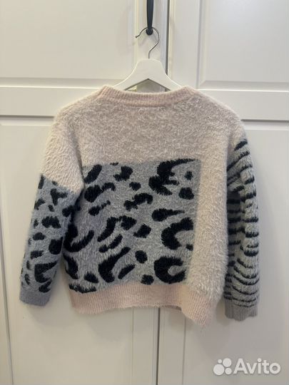 Свитер женский