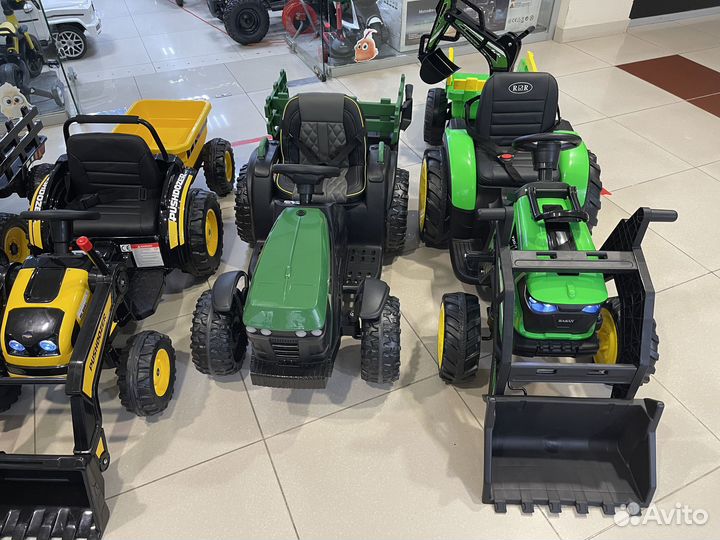 Детский электромобиль трактор