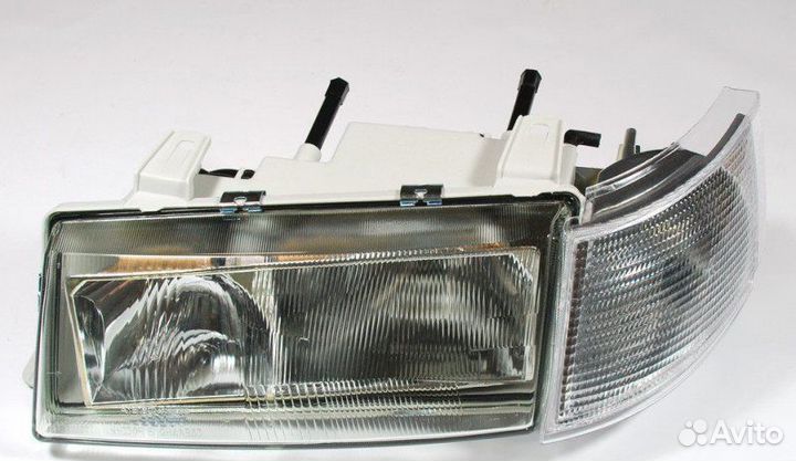Фара передняя левая LADA 2110