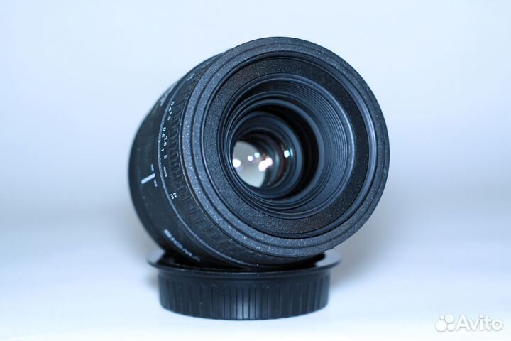 Sigma 50mm f/2.8 macro for Canon