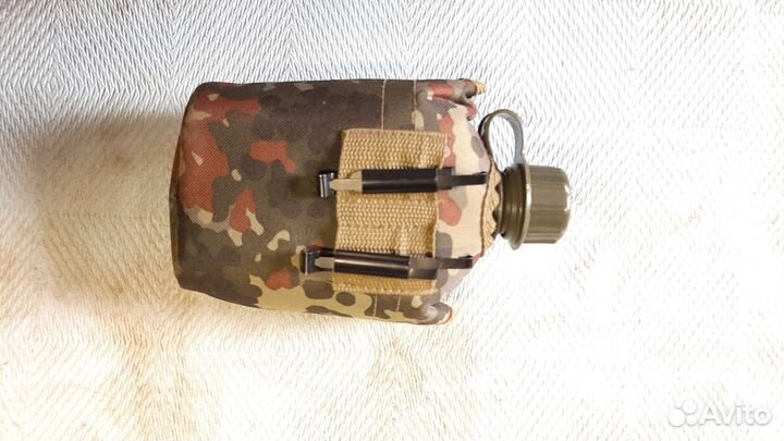 Фляжка пластиковая