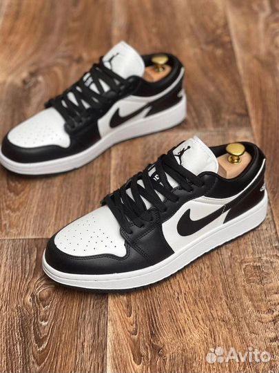 Кроссовки Nike Air Jordan 1