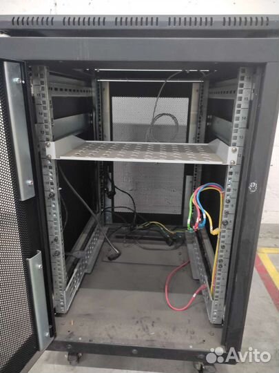 Серверный шкаф