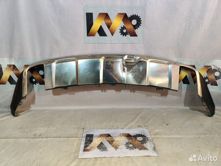 Мерседес ML W164 2007- Спойлер задний 9557