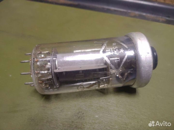 Электровакууная радио лампа