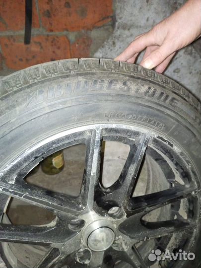 Bridgestone Blizzak Revo GZ 185/60 R15