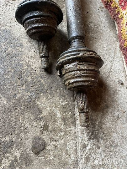 Привод правый на volkswagen golf 3 ABD