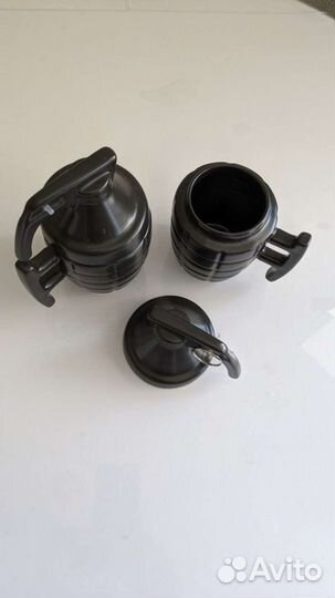 Кружка с крышкой новая