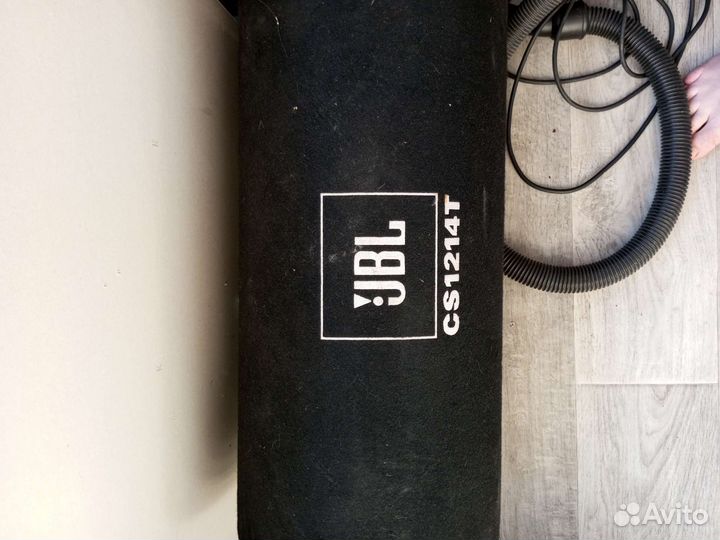 Сабвуфер jbl