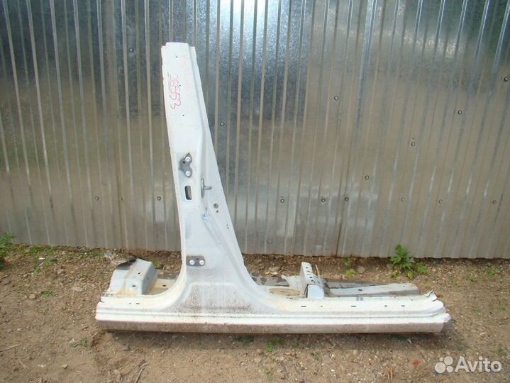 Порог со стойкой правый Toyota Highlander 2 (XU40)