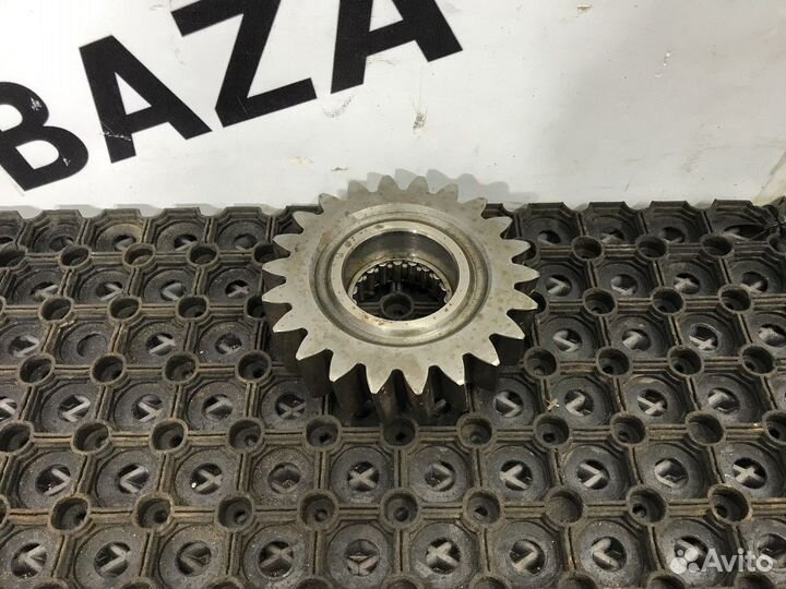 Шестерня задней передачи