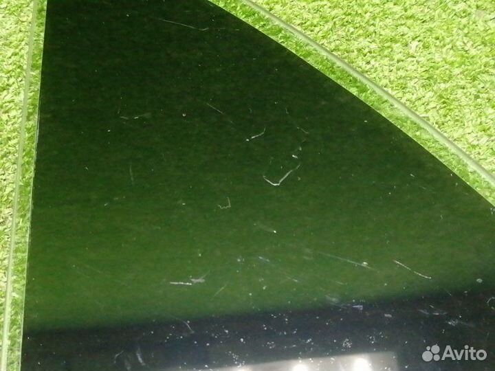 Стекло двери (форточка) заднее левое Toyota