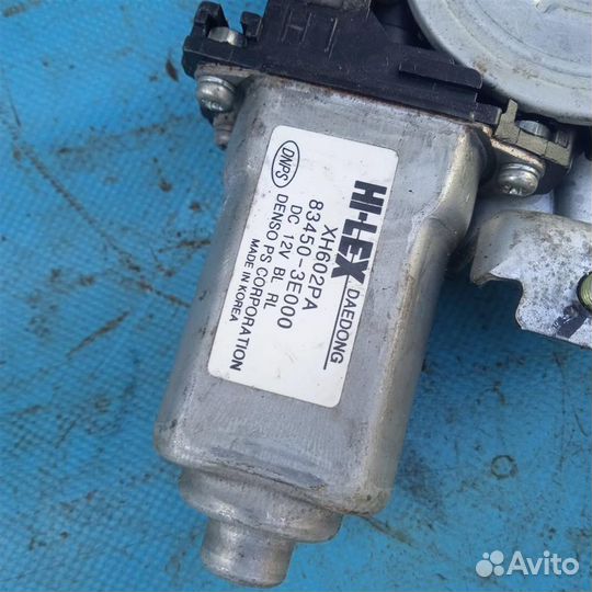 Стеклоподъемник задний левый Kia Sorento (2002-20