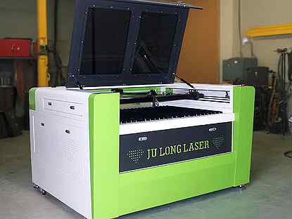 Лазерный станок со2 1600х1000 с чиллером *