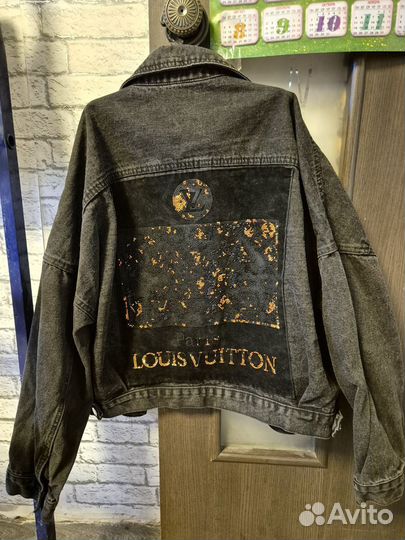 Джинсовая куртка