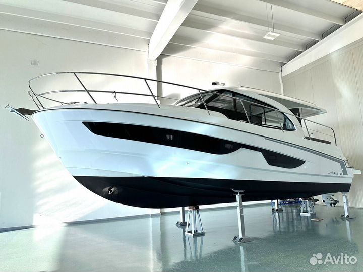 Катер Beneteau Antares 11 OB +2 X Mercury F300 V8