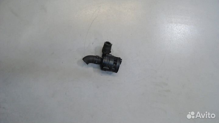 Насос водяной Mercedes E W211, 2005