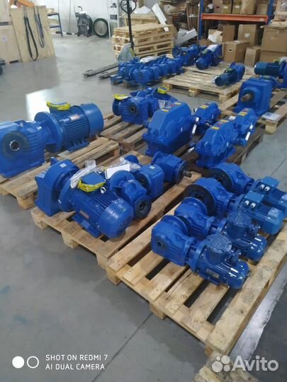 Редуктор цилиндрический F / FA (насадной)