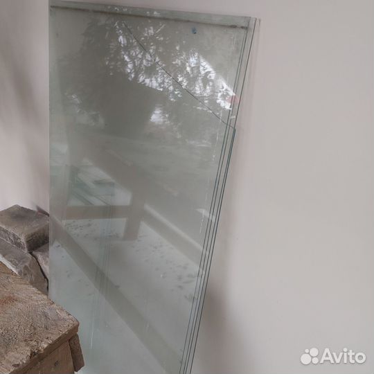 Стекло оконное 137х80х3