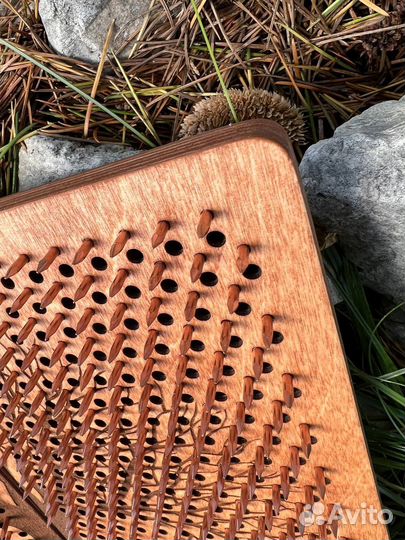 Садху доска медная с медными гвоздями