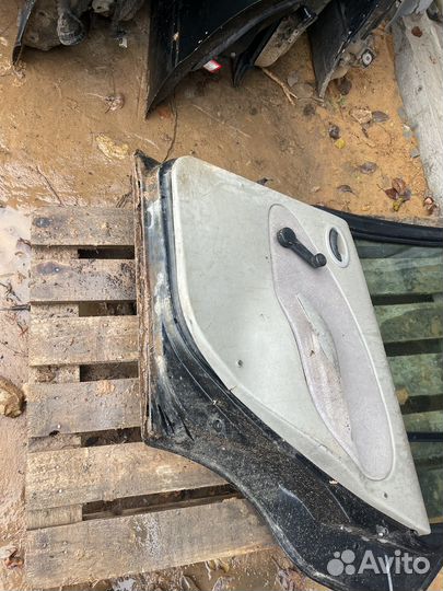 Дверь задняя правая ford fiesta mk4