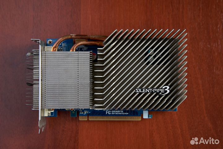 Видеокарта Gigabyte Nvidia GeForce 8600 GTS 256 Мб