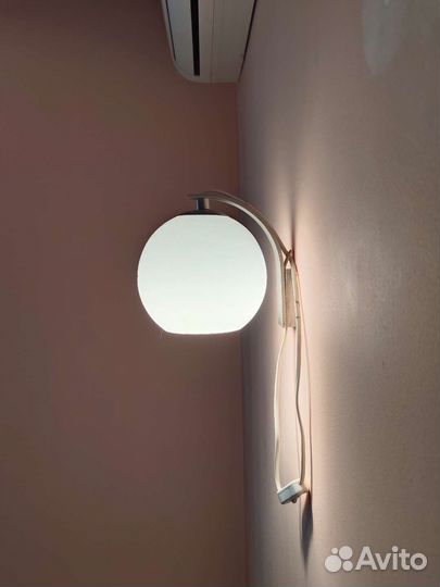 Настенный светильник бра