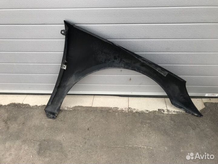 Крыло переднее левое Mercedes R 350 W251 272.967