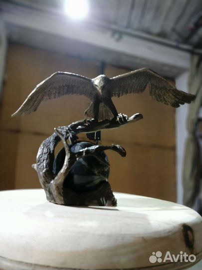 Бронзовая статуэтка