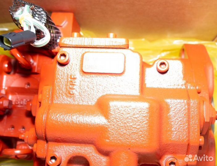 Лобовые стекла Hitachi/zx210