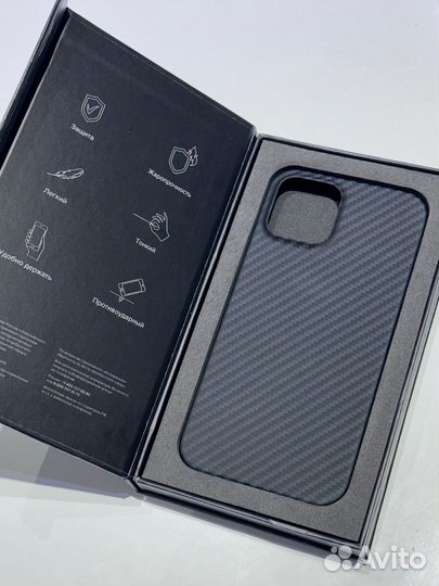 Карбоновый чехол на iPhone 12 Pro Max