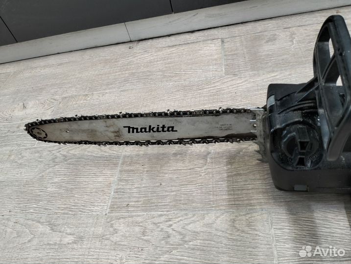 Электропила Makita UC4030A
