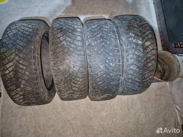 Michelin X-Ice North 4 205/55 R16