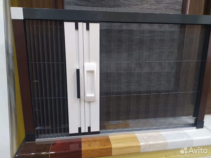 Москитные сетки раздвижные(гармошка)