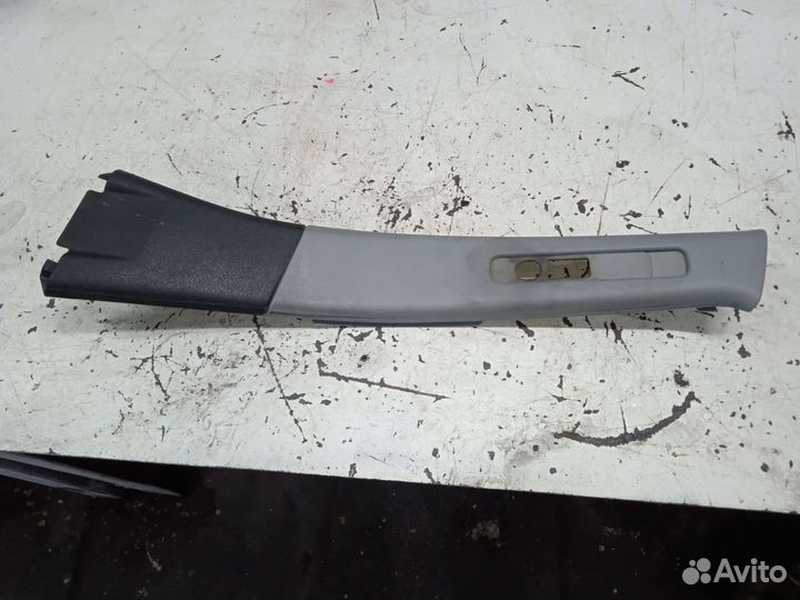 Накладка центральной стойки левая Peugeot 306 Пежо