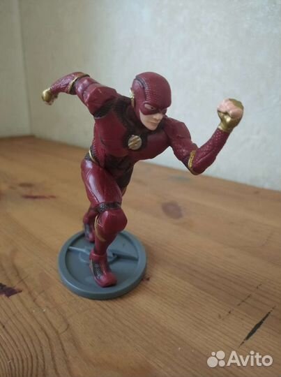 Фигурка Флеша из 