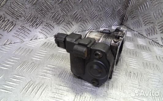 Дроссельная заслонка дизельная toyota RAV 4 ZSA3