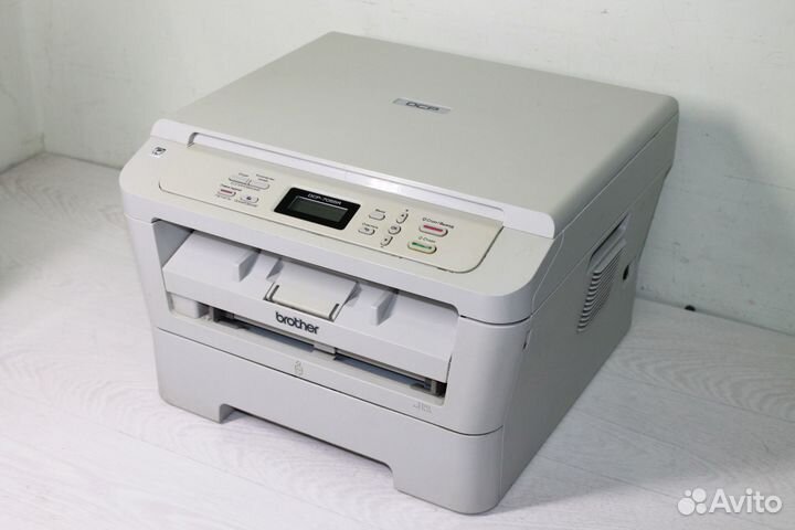 Мфу Brother DCP-7055 (заправлен)
