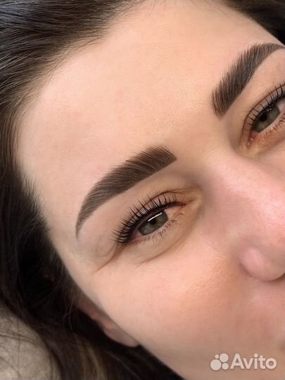 Мастер бровист