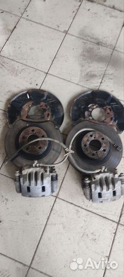 Тормоза передние Субару 294