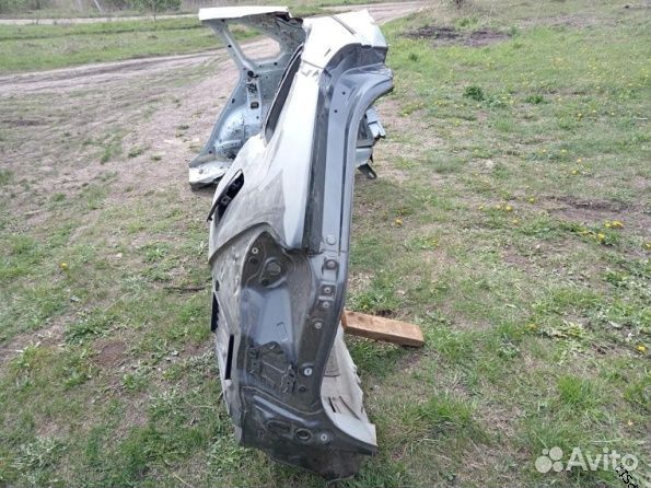 Крыло заднее левое Тойота рав 50 оригинал бу