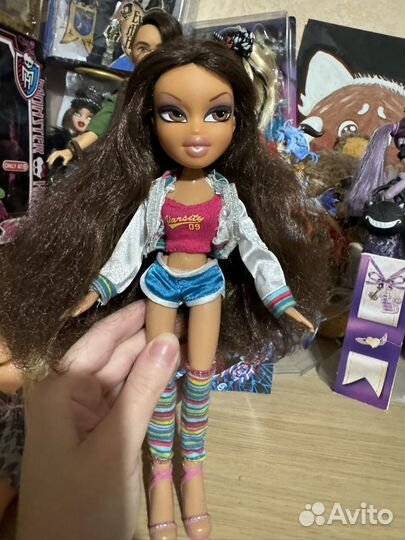 Лот 4 кукол bratz