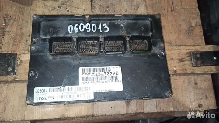 Блок управления 04896732AB Крайслер 300M