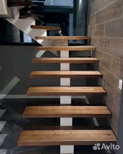 Лестница из дуба